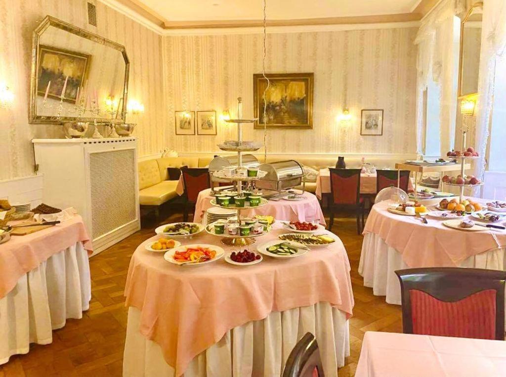 Historisches Hotel Zum Schwan Bad Karlshafen Bagian luar foto