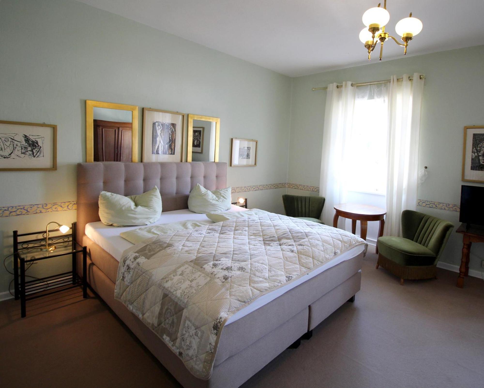 Historisches Hotel Zum Schwan Bad Karlshafen Bagian luar foto