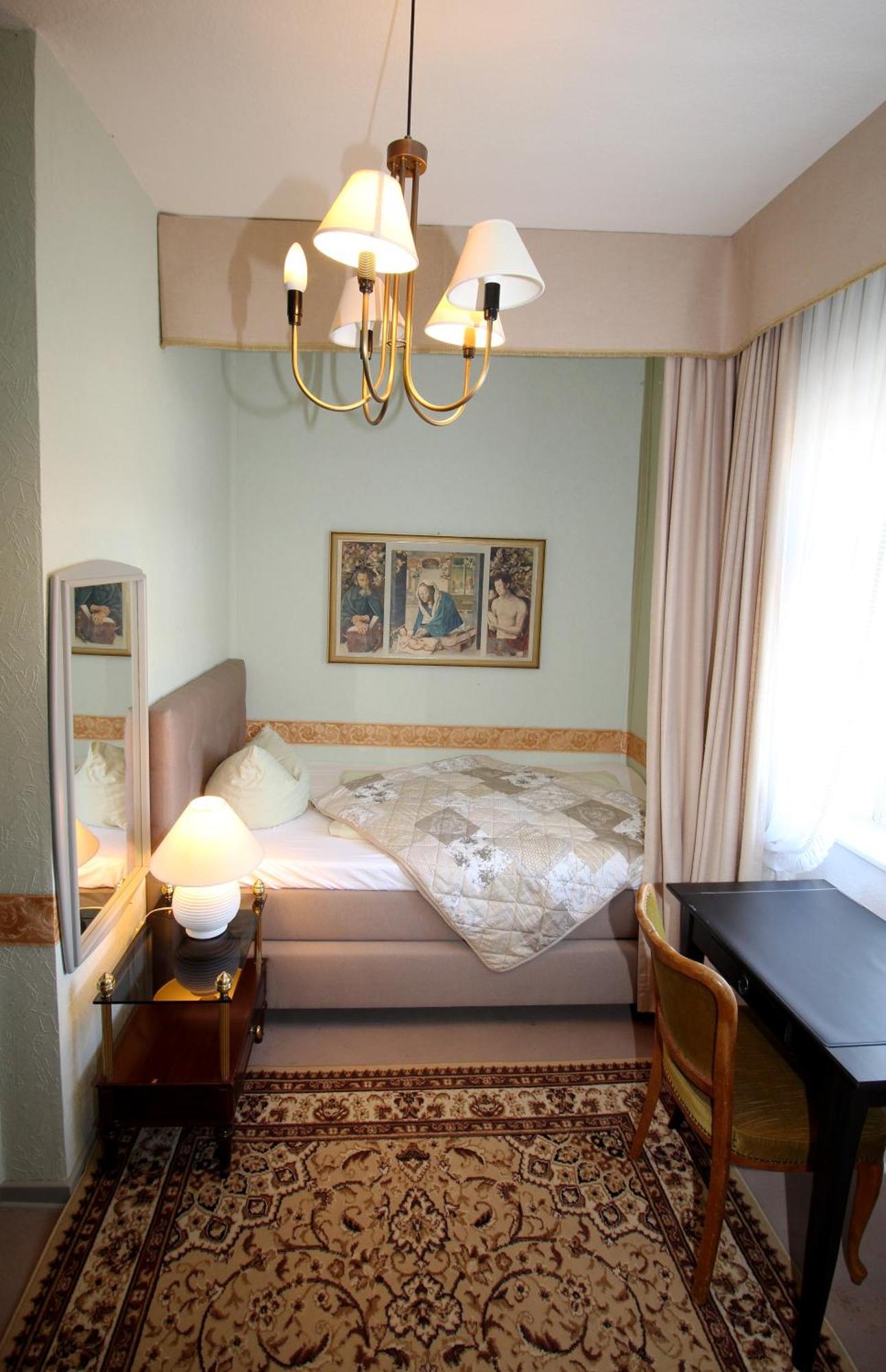 Historisches Hotel Zum Schwan Bad Karlshafen Bagian luar foto